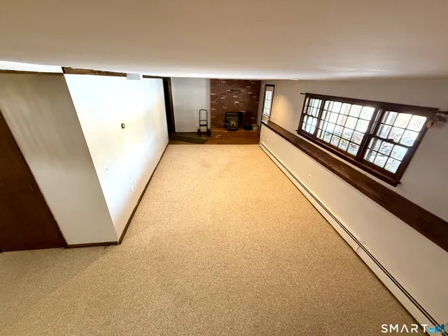 $2,900 | 27 White Oak Road, Shelton, CT 06484