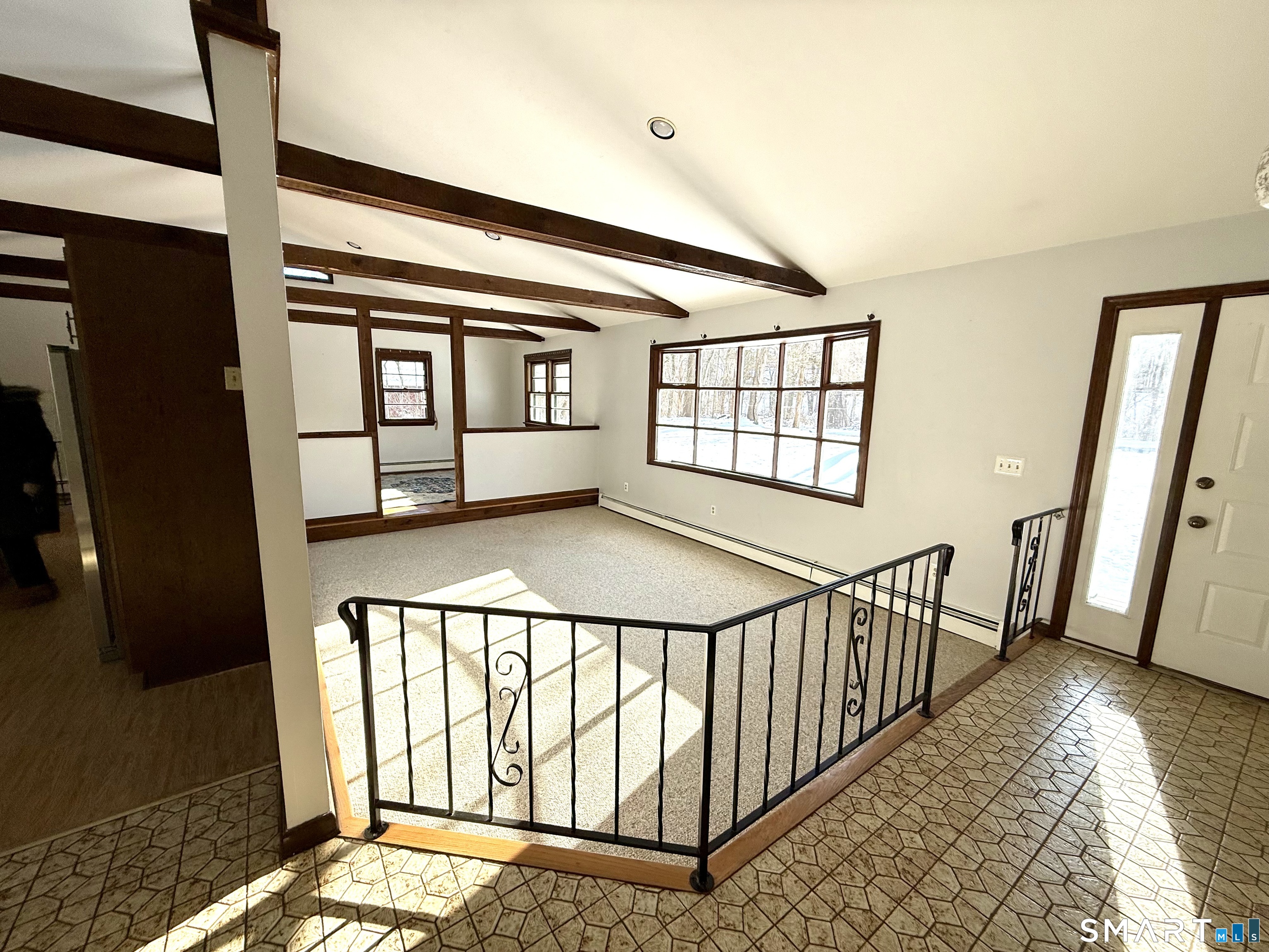 27 White Oak Road Shelton, CT 06484 - Photo 6 of 29