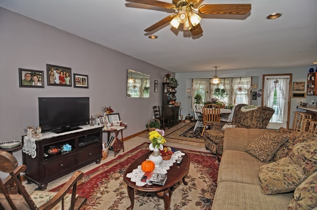 477 Dickinson Street Fall River, MA 02721 - Photo 16 of 28 Gallery Image 16