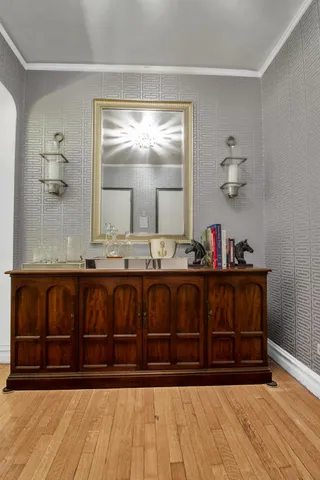 $499,000 | 222 East 35th Street, Unit 1E | Murray Hill