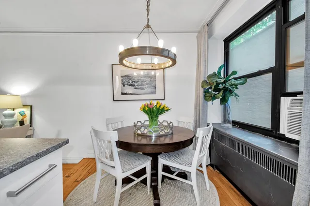$499,000 | 222 East 35th Street, Unit 1E | Murray Hill