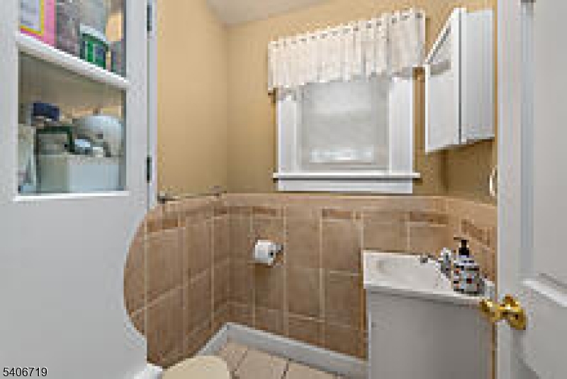 85 Union Avenue Paterson, NJ 07502 - Photo 12 of 46