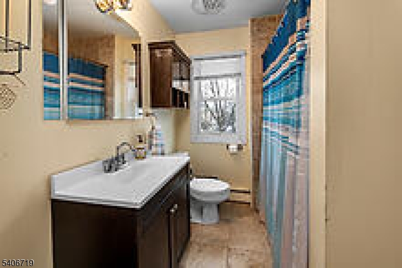 85 Union Avenue Paterson, NJ 07502 - Photo 17 of 46