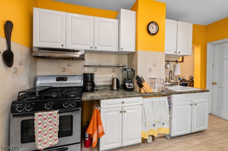 85 Union Avenue Paterson, NJ 07502 - Photo 35 of 46