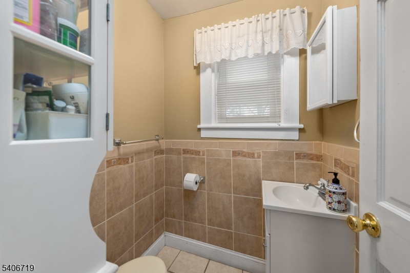 85 Union Avenue Paterson, NJ 07502 - Photo 37 of 46