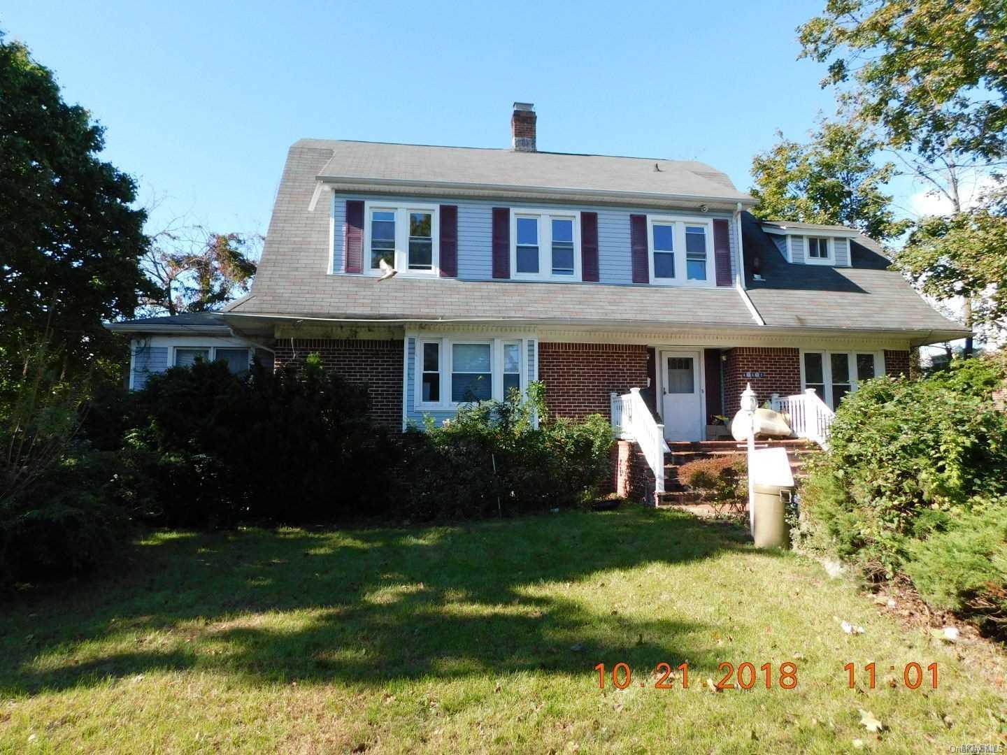 461 Arlington Road Cedarhurst, NY 11516 - Photo 1 of 1