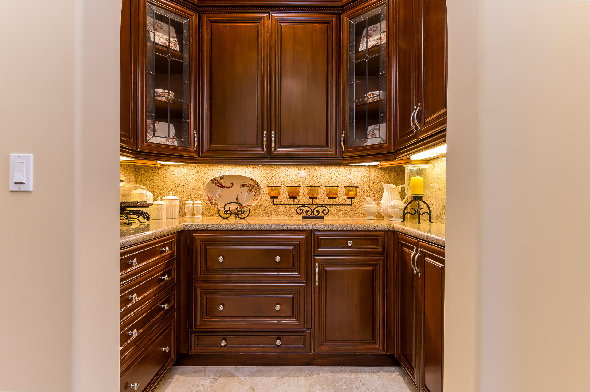 1241 Royal Palm Way Boca Raton, FL 33432 - Photo 11 of 48 Butler's Pantry