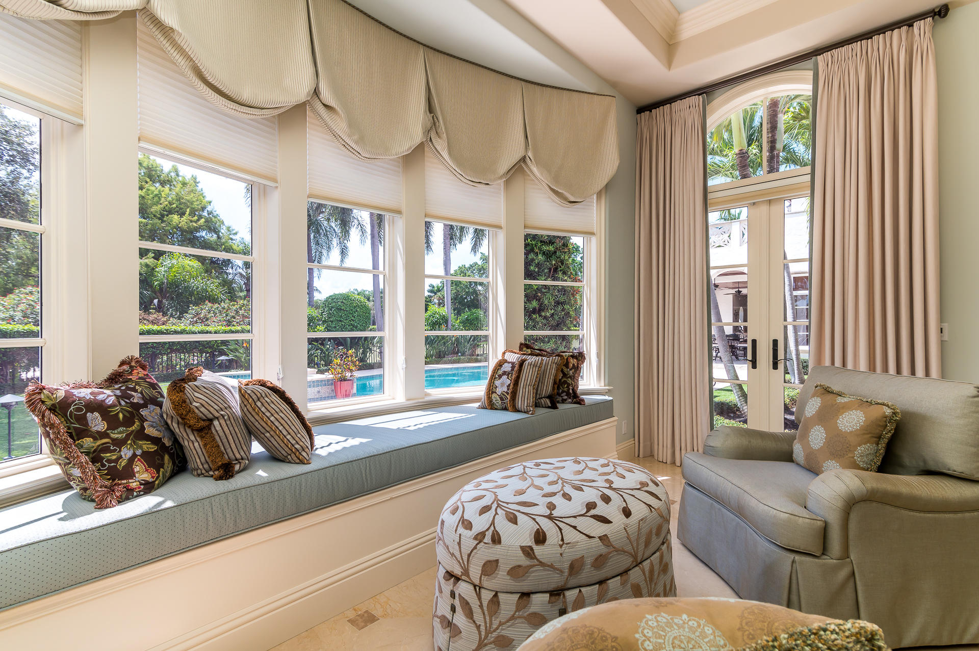 1241 Royal Palm Way Boca Raton, FL 33432 - Photo 31 of 48 Sitting Room