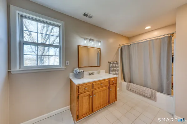 $575,000 | 107 Redwood Lane, Berlin, CT 06023