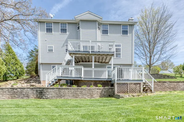 $575,000 | 107 Redwood Lane, Berlin, CT 06023