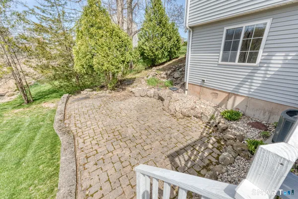 $575,000 | 107 Redwood Lane, Berlin, CT 06023