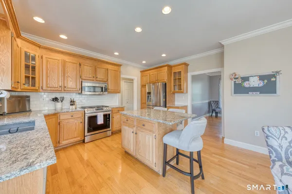 $575,000 | 107 Redwood Lane, Berlin, CT 06023