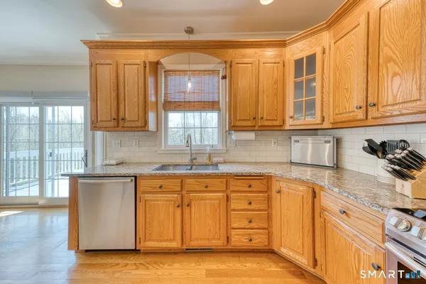 $575,000 | 107 Redwood Lane, Berlin, CT 06023