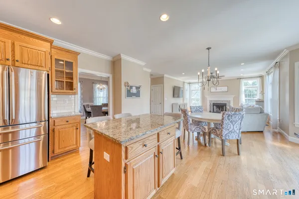 $575,000 | 107 Redwood Lane, Berlin, CT 06023