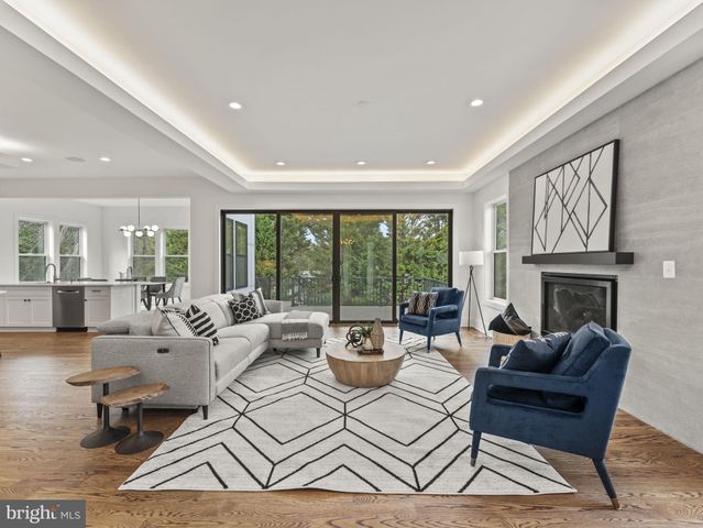 $2,350,000 | 6706 Lumsden Street, McLean, VA 22101