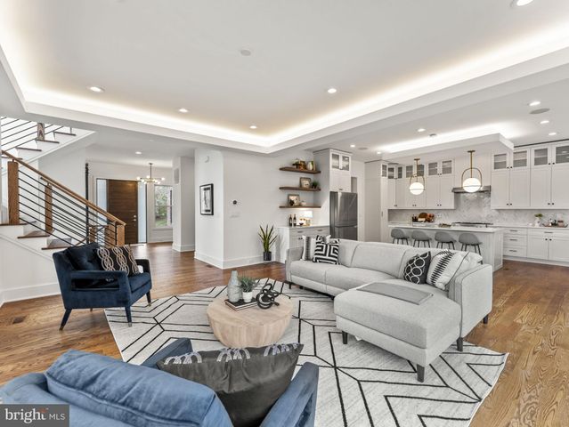 $2,350,000 | 6706 Lumsden Street, McLean, VA 22101