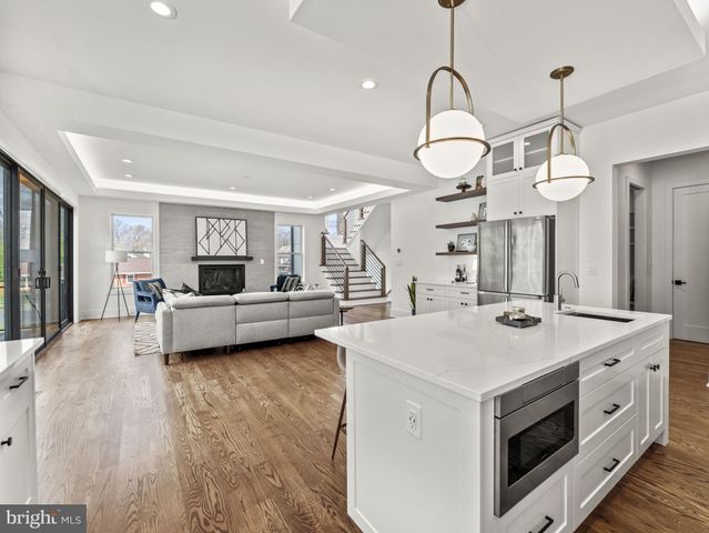 $2,350,000 | 6706 Lumsden Street, McLean, VA 22101