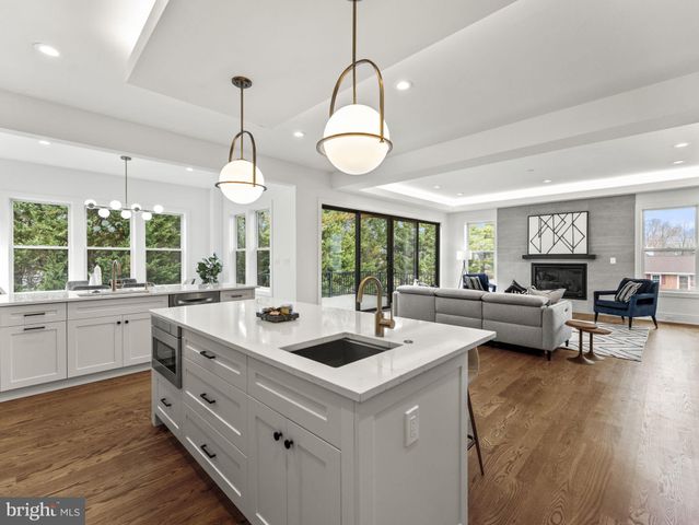 $2,350,000 | 6706 Lumsden Street, McLean, VA 22101