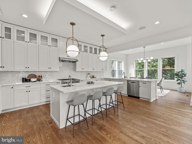 $2,350,000 | 6706 Lumsden Street, McLean, VA 22101