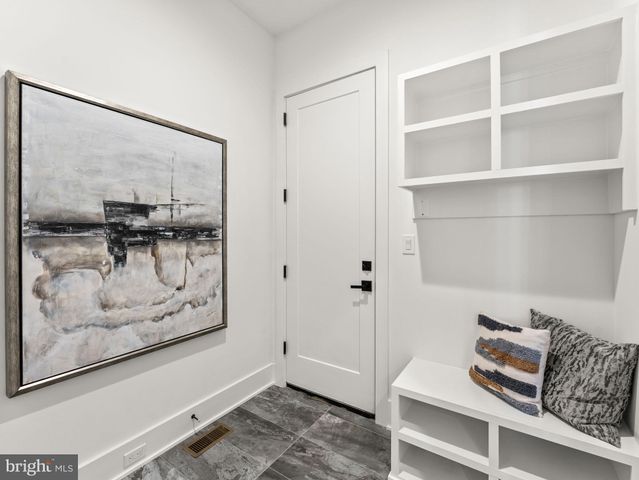 $2,350,000 | 6706 Lumsden Street, McLean, VA 22101