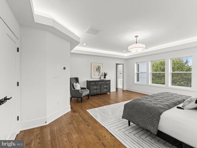 $2,350,000 | 6706 Lumsden Street, McLean, VA 22101