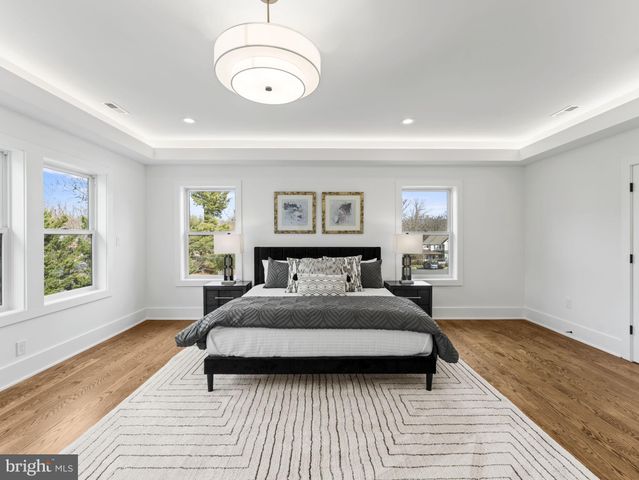 $2,350,000 | 6706 Lumsden Street, McLean, VA 22101