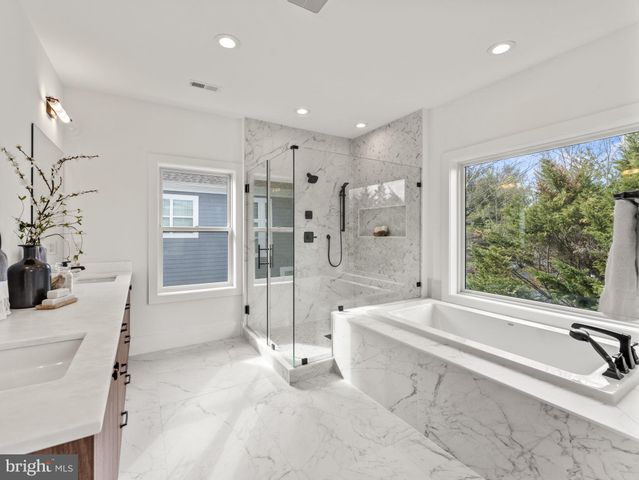 $2,350,000 | 6706 Lumsden Street, McLean, VA 22101