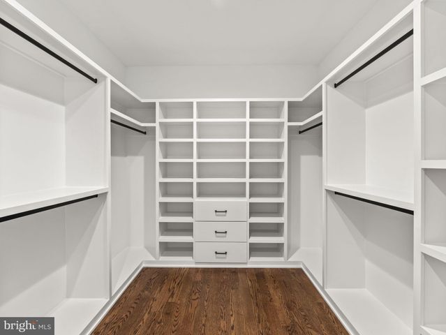 $2,350,000 | 6706 Lumsden Street, McLean, VA 22101