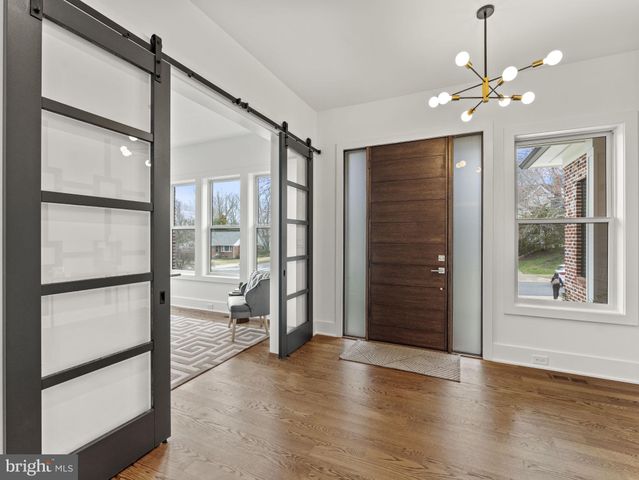 $2,350,000 | 6706 Lumsden Street, McLean, VA 22101