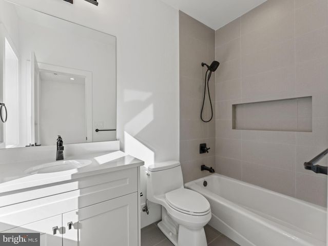 $2,350,000 | 6706 Lumsden Street, McLean, VA 22101