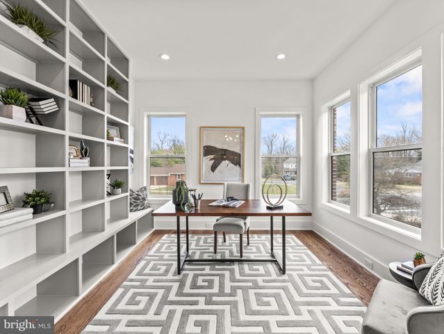 $2,350,000 | 6706 Lumsden Street, McLean, VA 22101