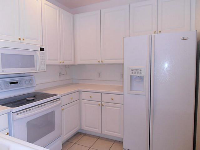 2245 Riverside Drive, Unit 302 Columbus, OH 43221 - Photo 5 of 10