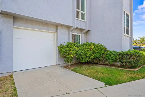 $2,250,000 | 1074 Isabella Avenue, Coronado, CA 92118
