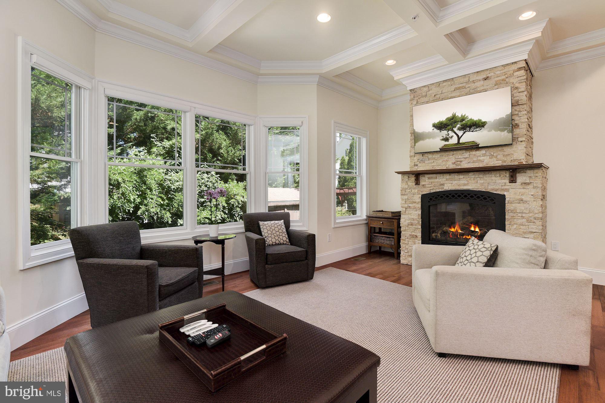 5316 Yorktown Road Bethesda, MD 20816 - Photo 12 of 43 Family Room w Gas Fireplace