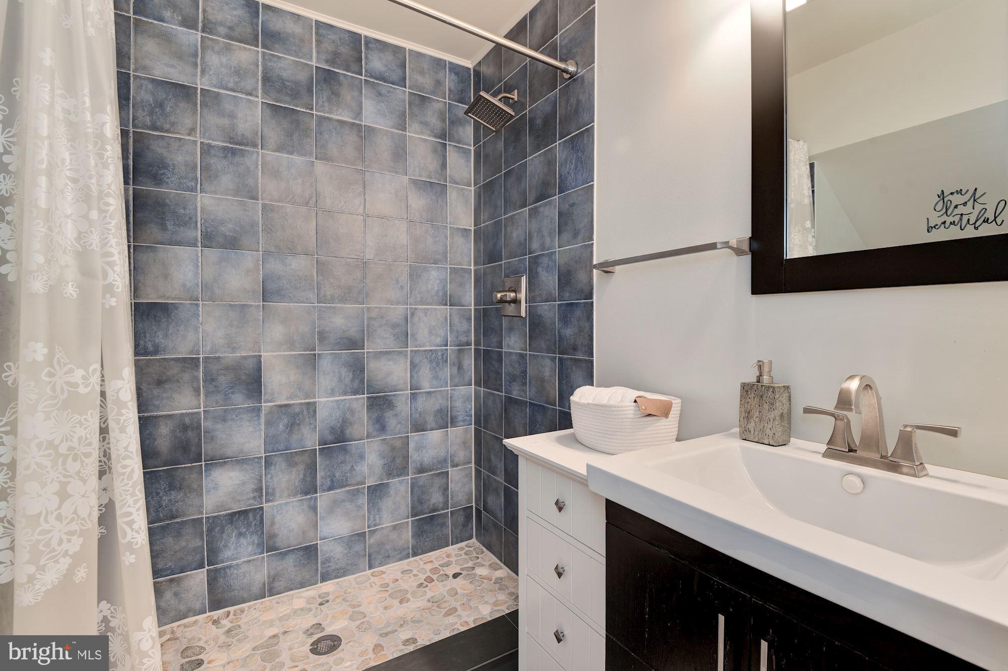 5316 Yorktown Road Bethesda, MD 20816 - Photo 29 of 43 Bathroom #4