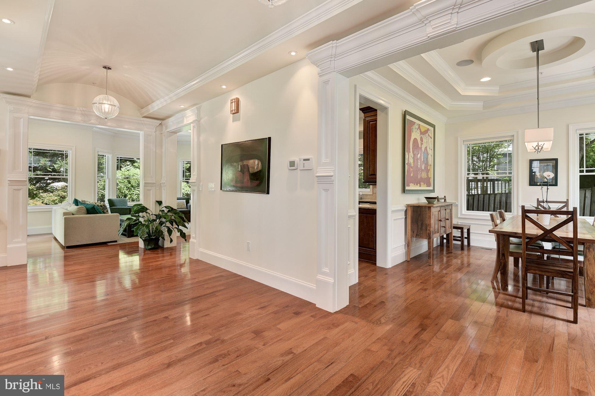 5316 Yorktown Road Bethesda, MD 20816 - Photo 9 of 43 10 Ft Ceilings