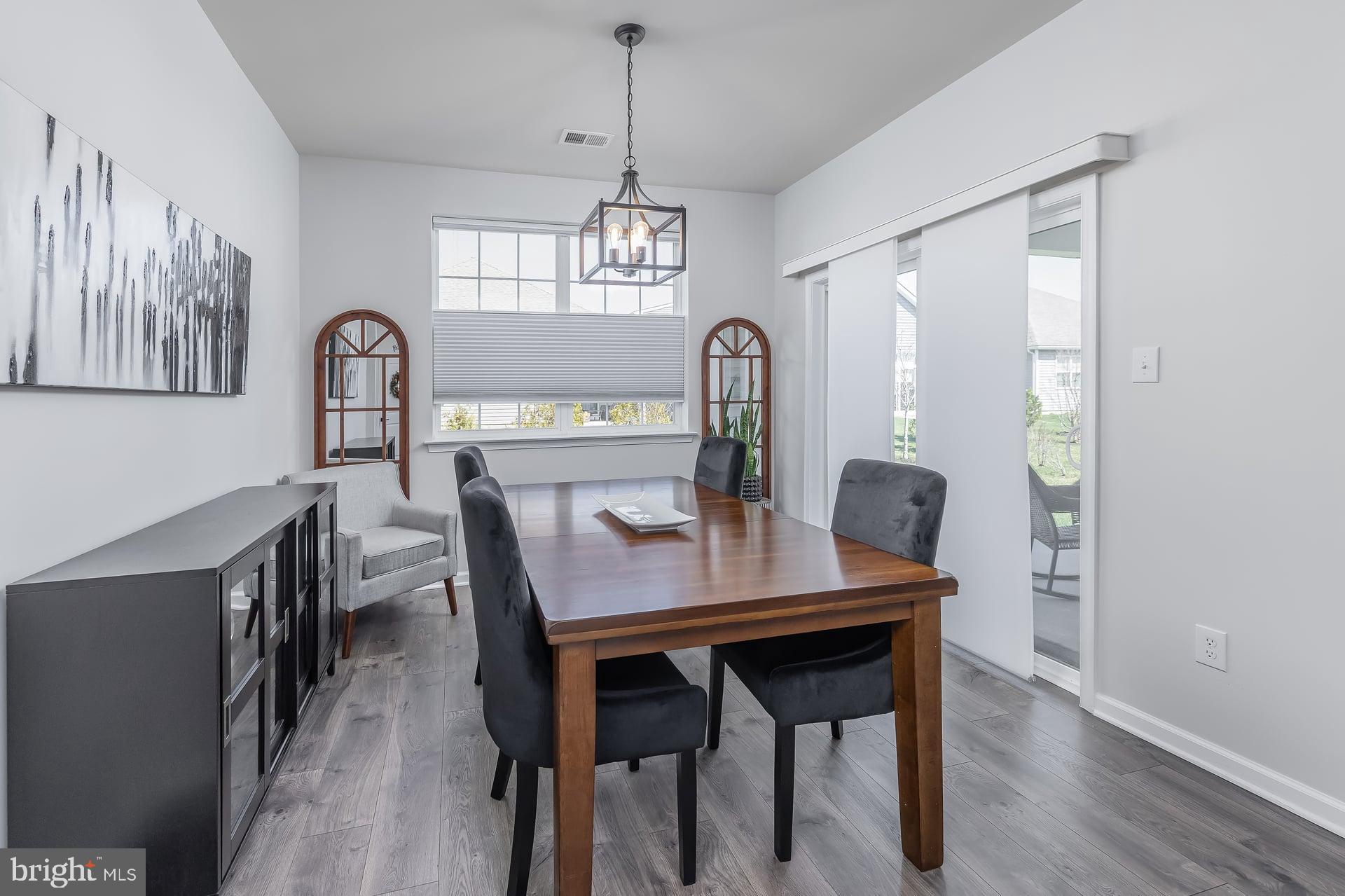 44 Walton Way Delanco, NJ 08075 - Photo 9 of 26 Dining Space