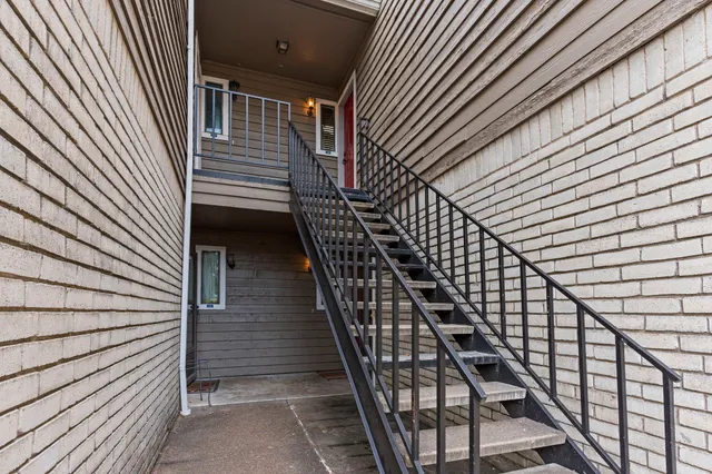 $140,000 | 4444 Victory Drive, Unit 1108, Houston, TX 77088