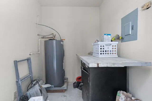 $140,000 | 4444 Victory Drive, Unit 1108, Houston, TX 77088