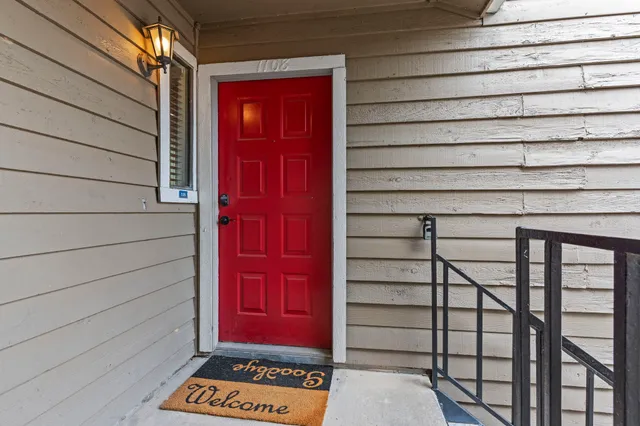 $140,000 | 4444 Victory Drive, Unit 1108, Houston, TX 77088