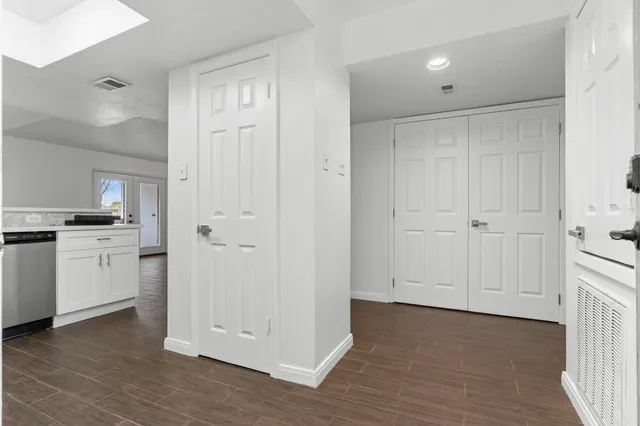 $140,000 | 4444 Victory Drive, Unit 1108, Houston, TX 77088