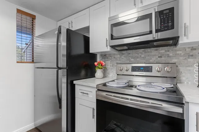 $140,000 | 4444 Victory Drive, Unit 1108, Houston, TX 77088