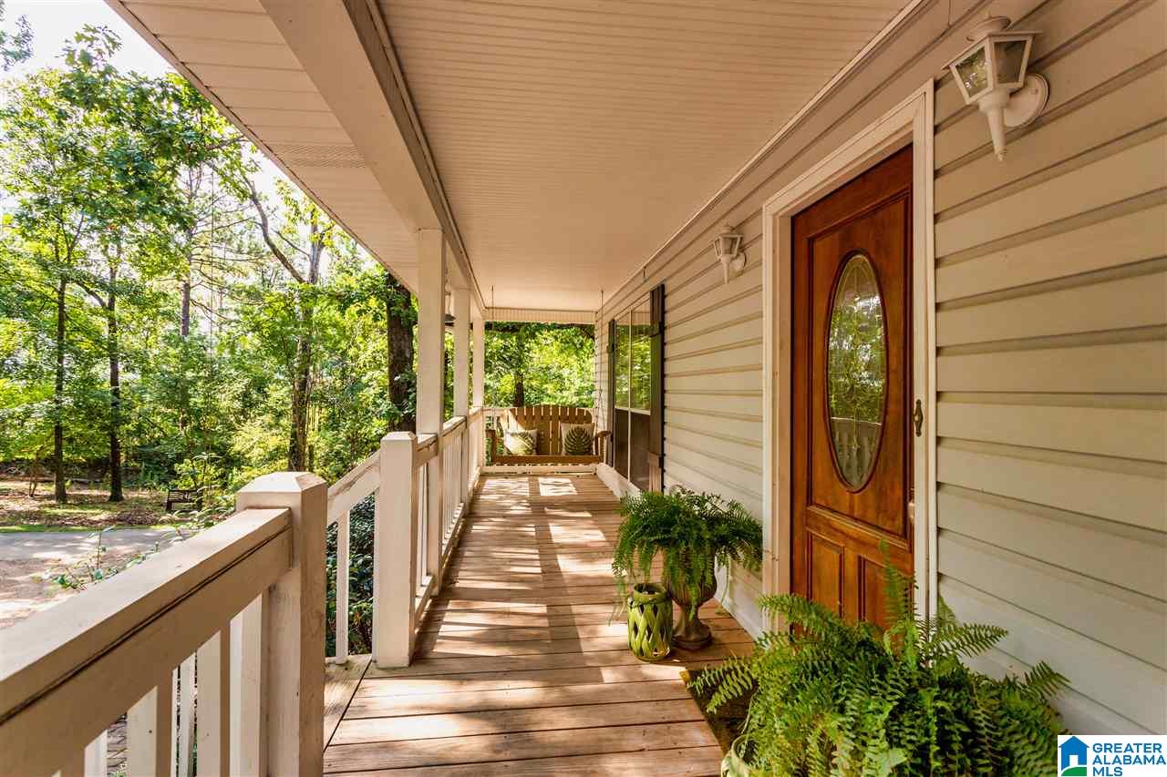 154 Chestnut Drive Alabaster, AL 35007 - Photo 3 of 44