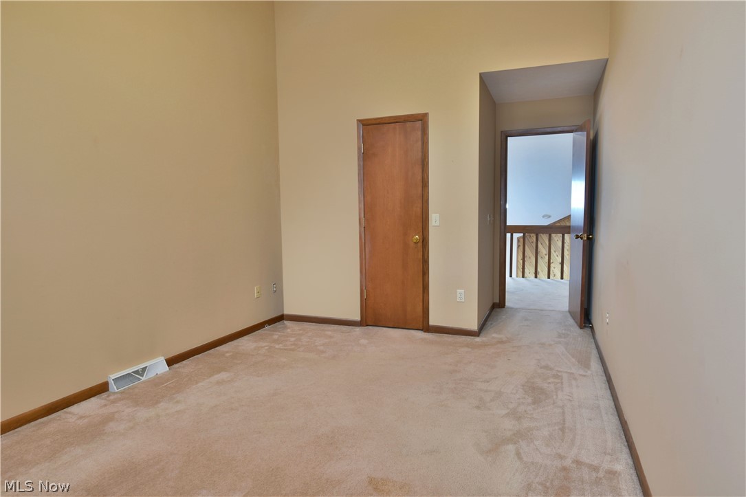 9078 Inverrary Warren, OH 44484 - Photo 17 of 33 Gallery Image 17