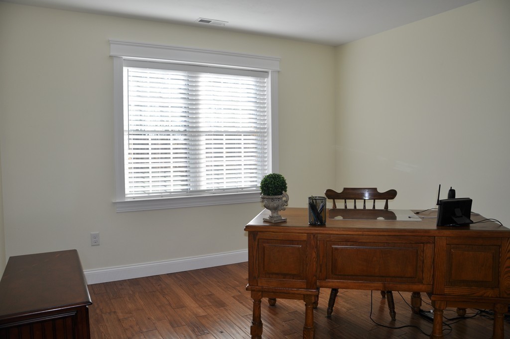 30 Draper Woods Road Sturbridge, MA 01518 - Photo 25 of 30