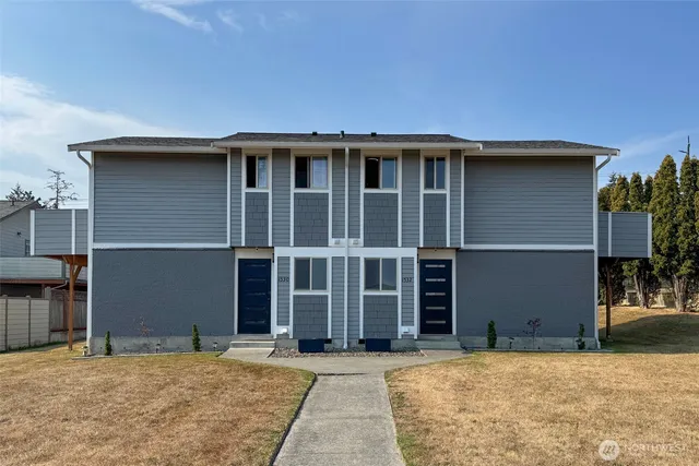 $685,000 | 1530-1532 West 7th Street, Port Angeles, WA 98363