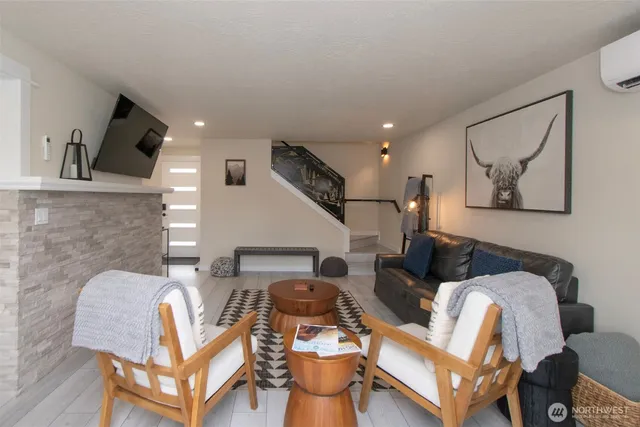 $685,000 | 1530-1532 West 7th Street, Port Angeles, WA 98363