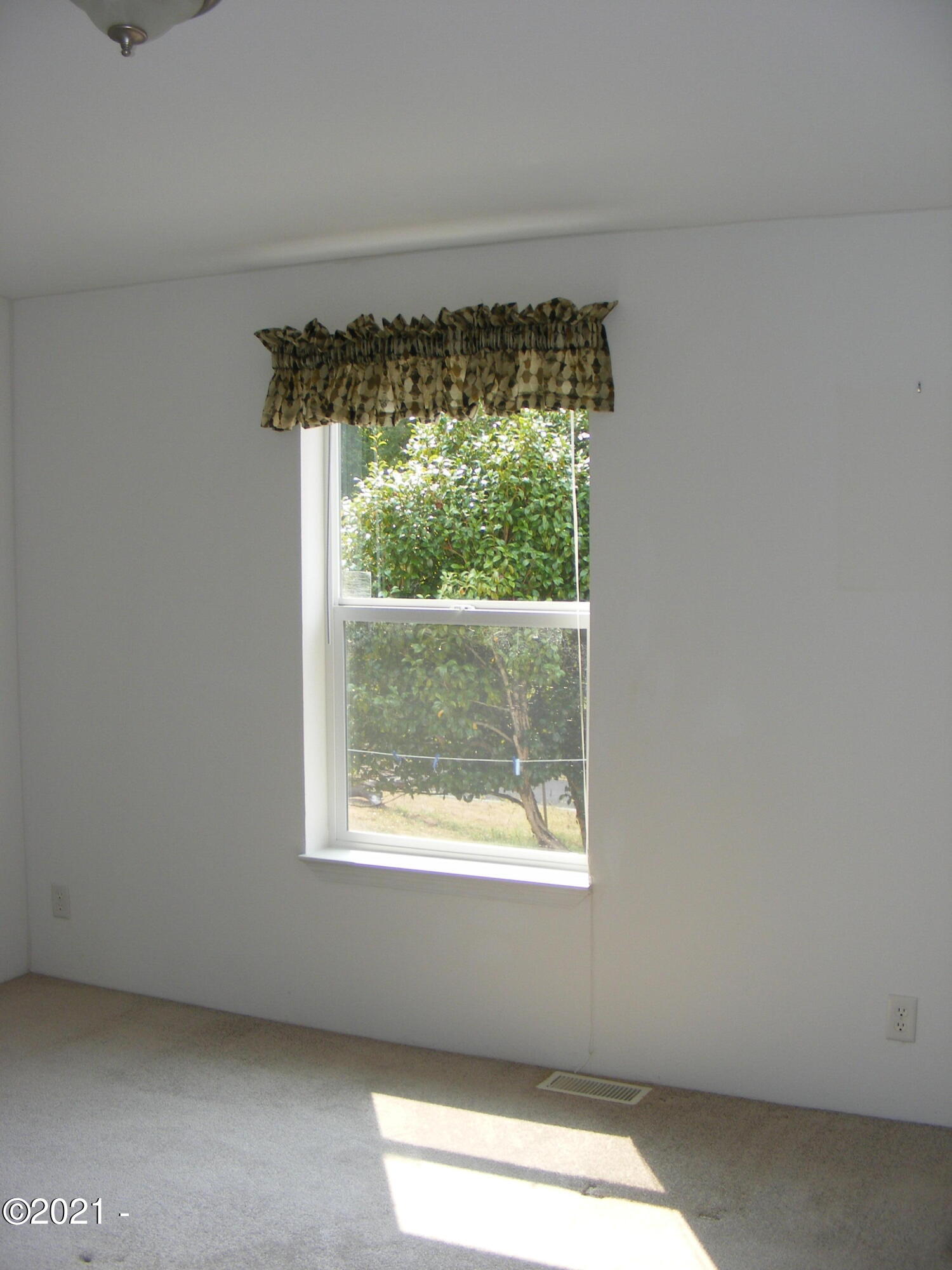 2120 Southeast Sturdevant Road Toledo, OR 97391 - Photo 7 of 16 3rd bedroom