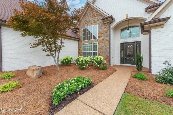 $459,900 | 24 Joseph Cove, Jackson, TN 38305