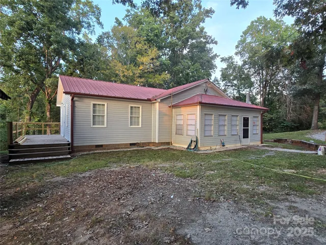a view of outdoor space